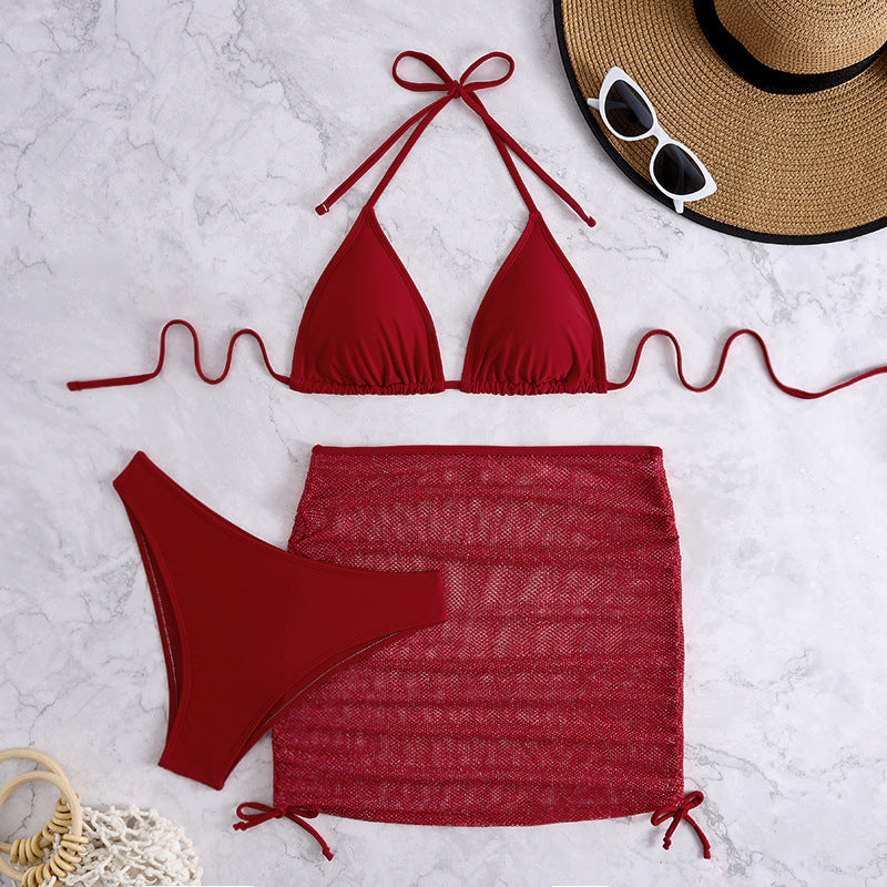 Ensemble bikini : haut triangle et jupe pour femme