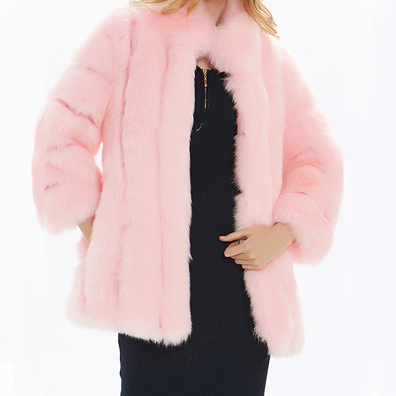 Manteau luxueux en fausse fourrure pour femme avec manches volumineuses et col montant Berg-Feldt