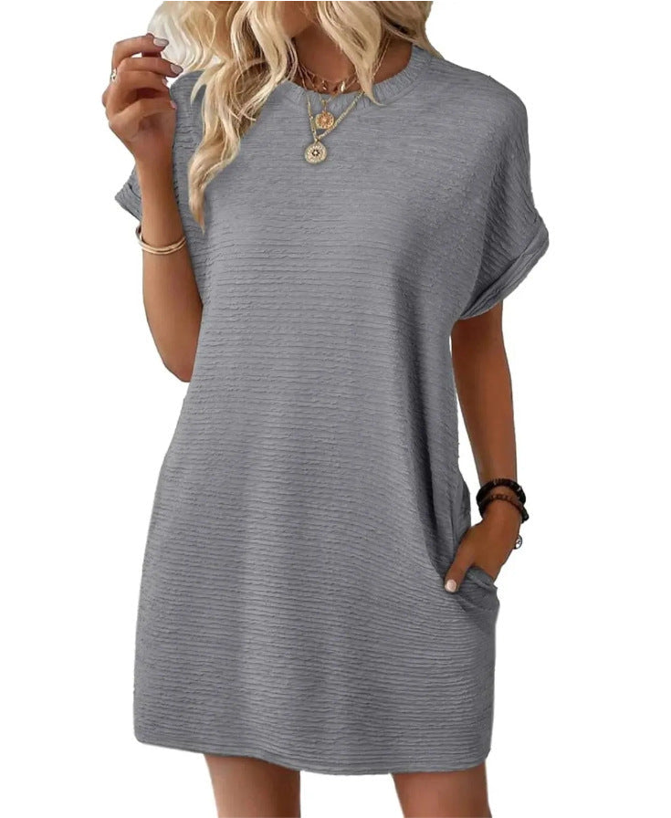 Robe courte légère à manches courtes pour femme avec texture et poches latérales de berg-feldt