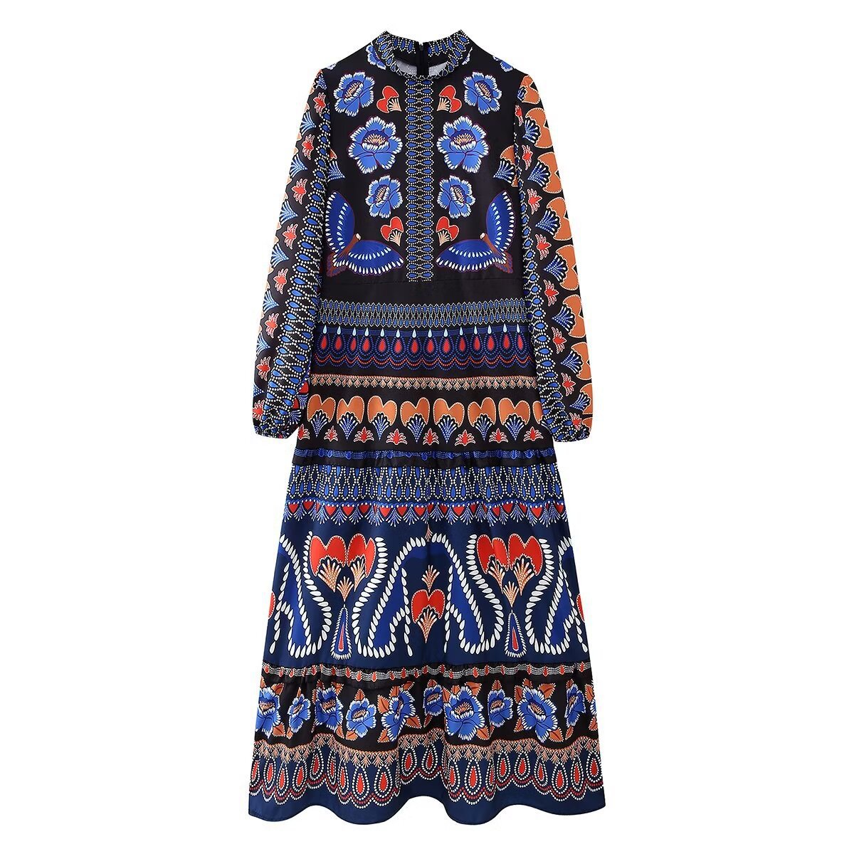 Robe longue bohème à broderies florales par berg-feldt