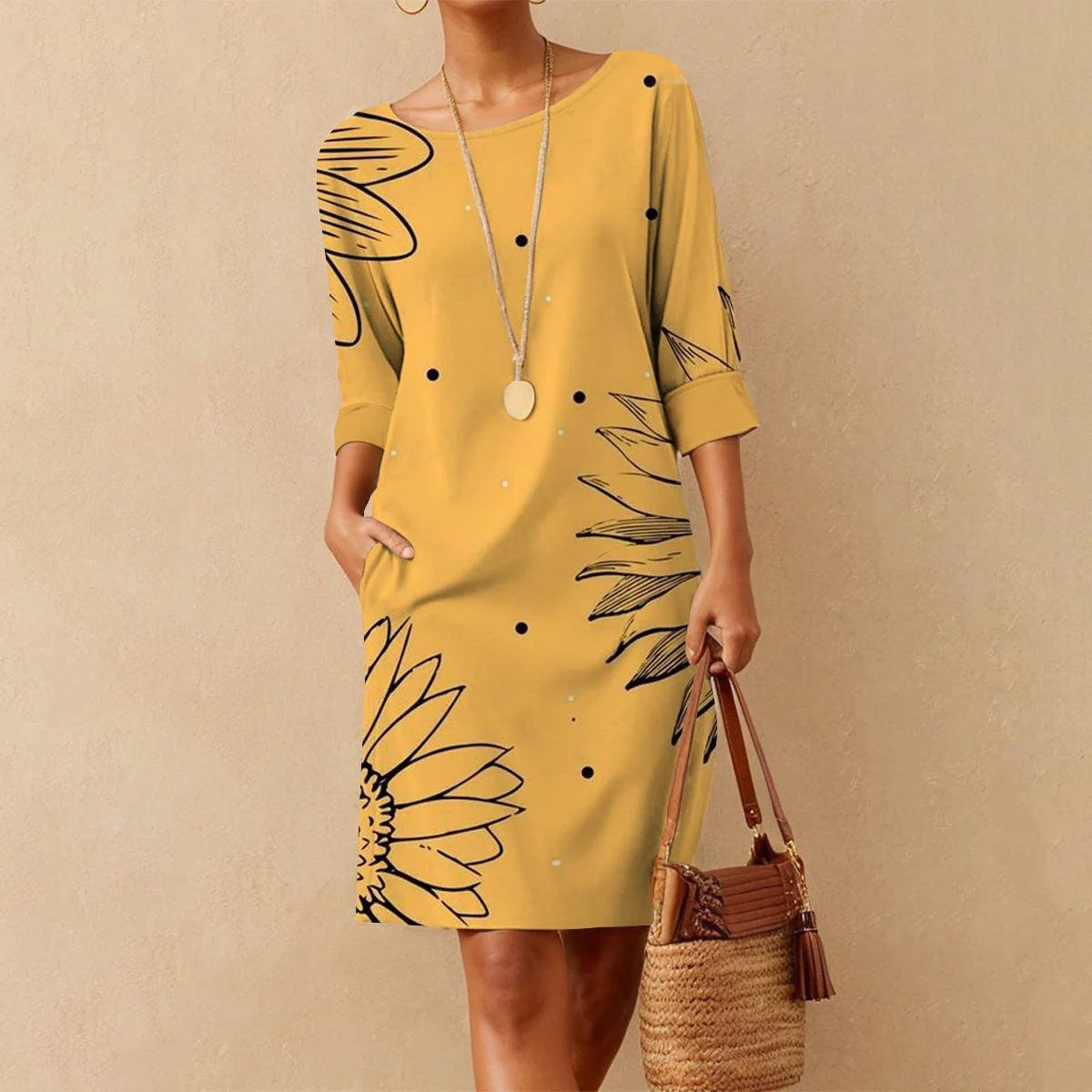 Sommerkleid von berg-feldt: Création artistique pour femmes