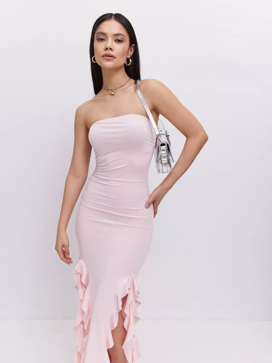 Robe de mariée Berg-Feldt ajustée à fronces et ourlet à volants