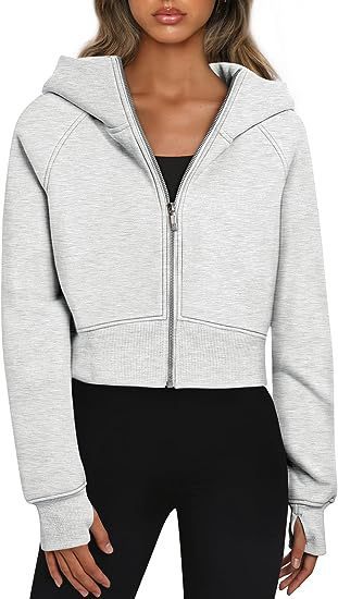 Veste à capuche courte Berg-Feldt pour femmes