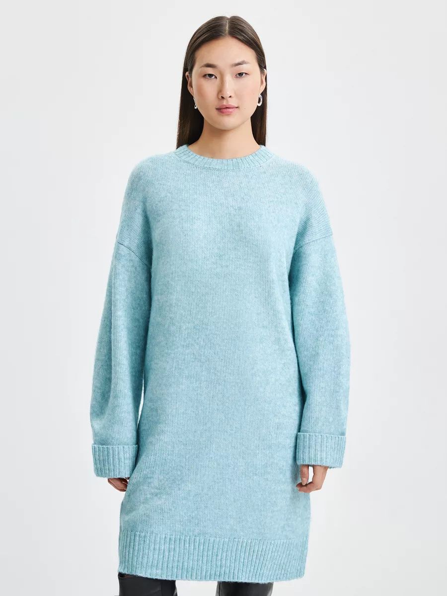 Robe en maille pour femme Berg-Feldt avec épaules oversize et ourlet côtelé