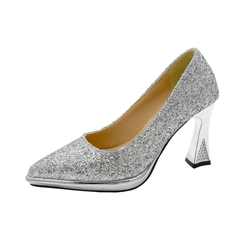 Talons hauts élégants pour femme avec paillettes scintillantes et forme de talon unique de berg-feldt