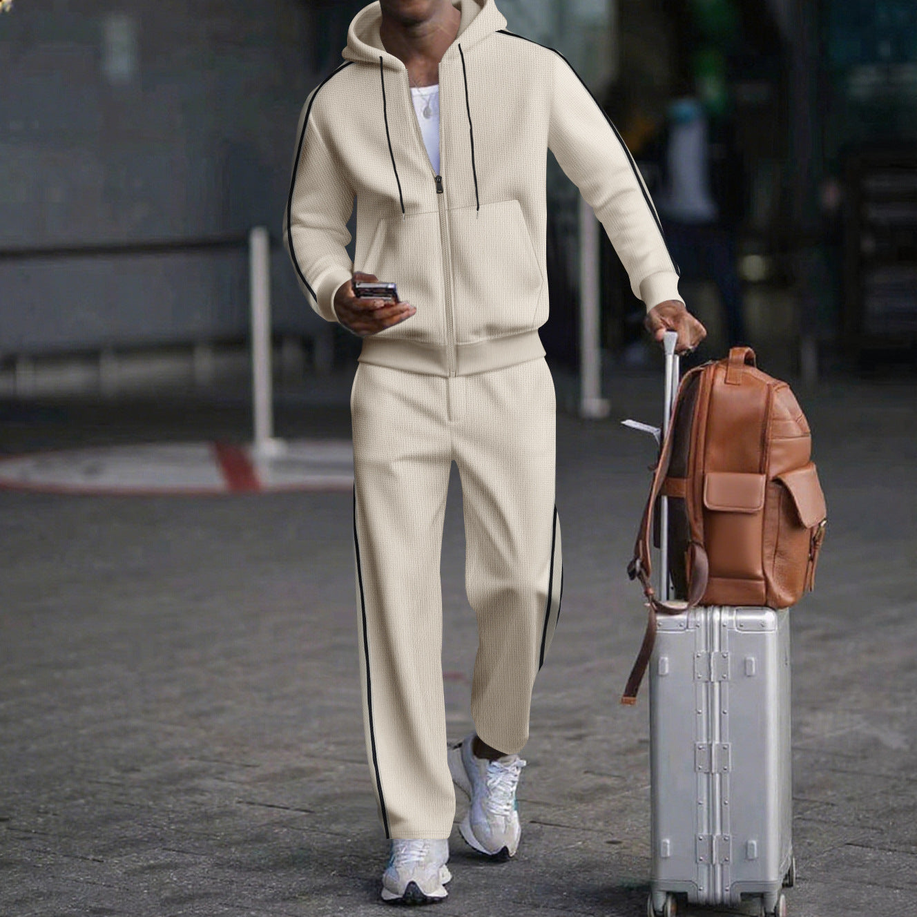 Ensemble de survêtement sportif deux pièces pour homme avec coupe moderne et poches pratiques Berg-Feldt