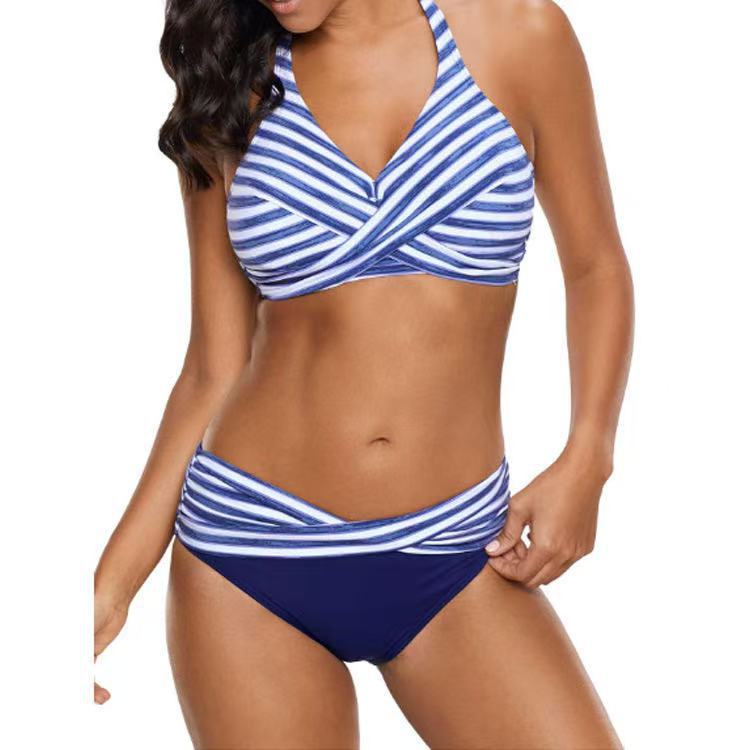 Ensemble bikini pour femme : Haut volanté et bas taille haute par berg-feldt