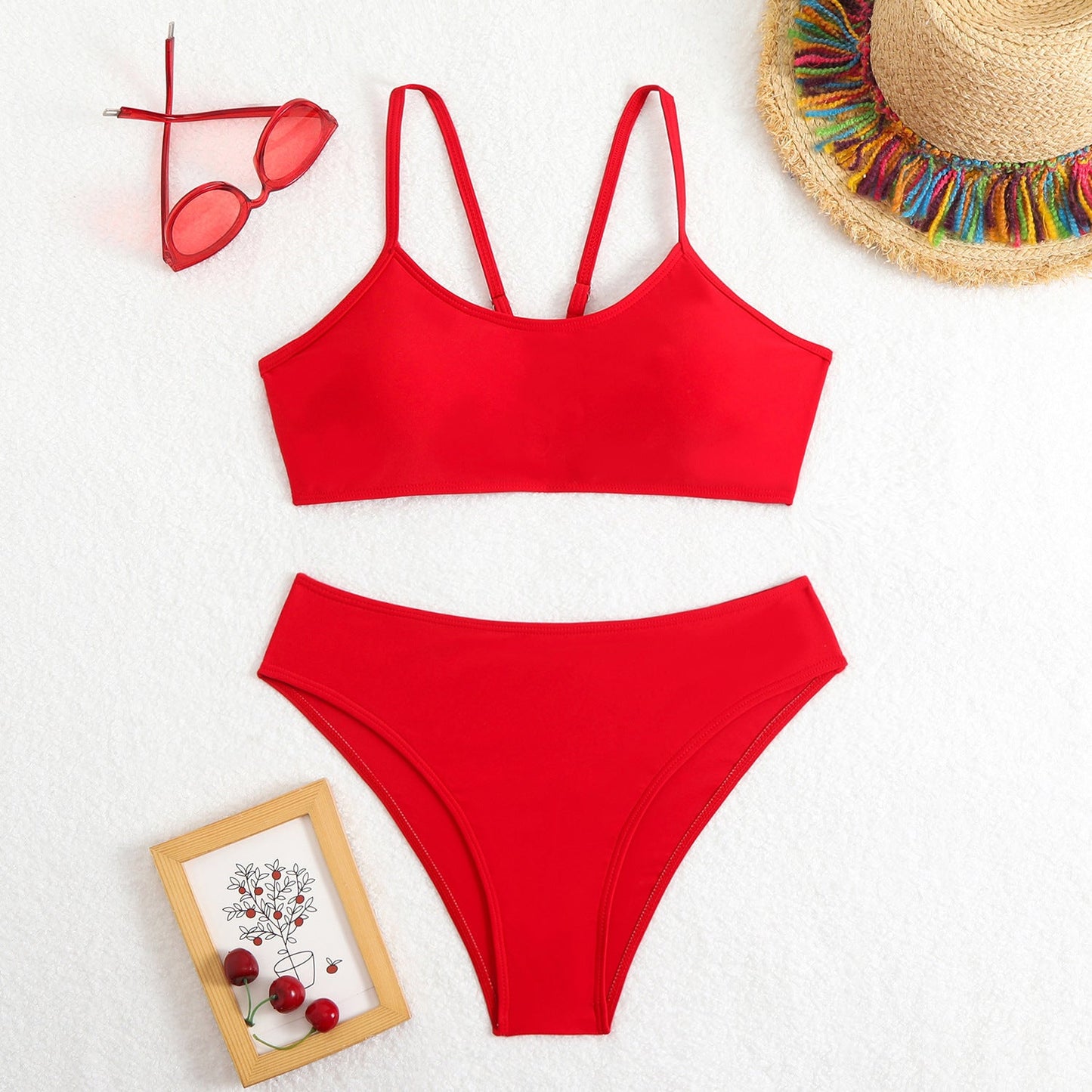 Bikini à bretelles réglables et échancrure haute de berg-feldt
