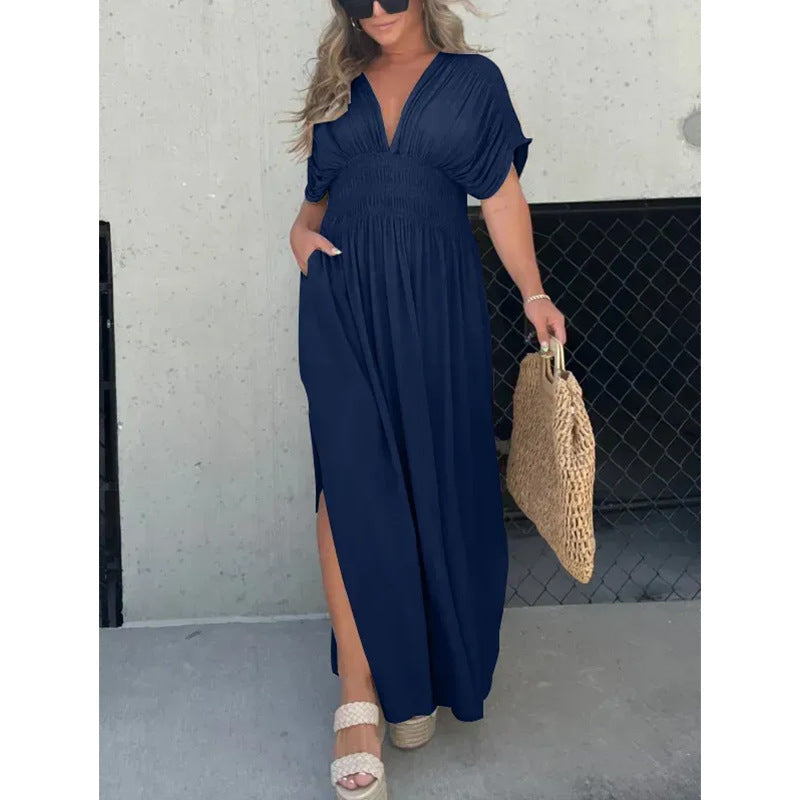 Longue robe fluide et élégante pour femme avec décolleté en V par berg-feldt