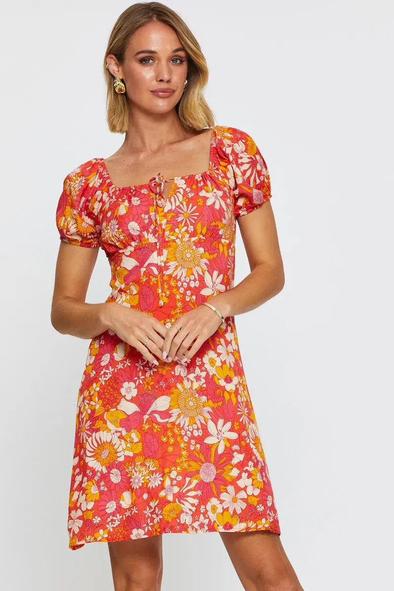 Kurzes Damen-A-Linien-Kleid mit Puffärmeln und Blumenmuster von berg-feldt
