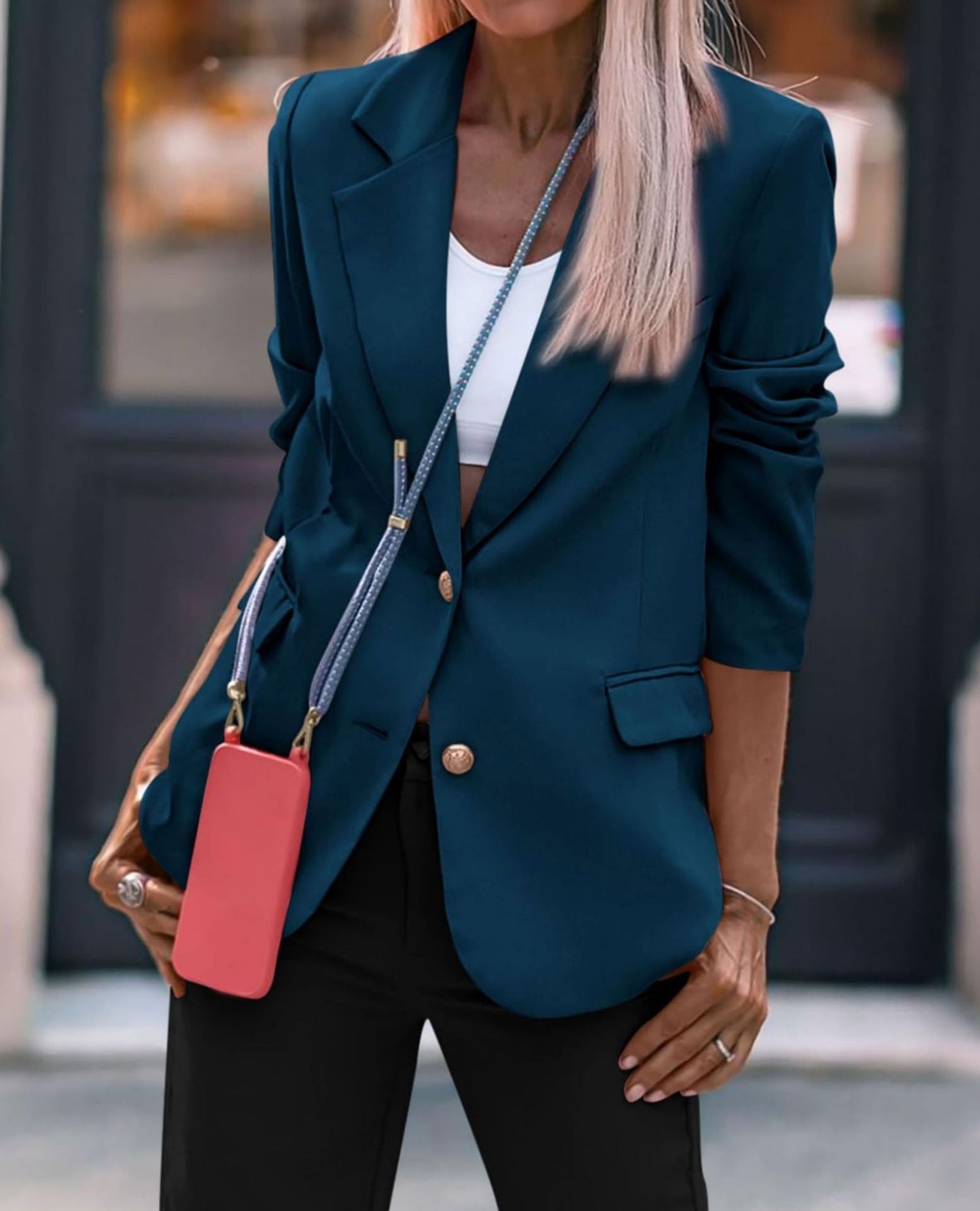 Blazer élégant femme à boutonnage simple avec boutons dorés et coupe ajustée Berg-Feldt