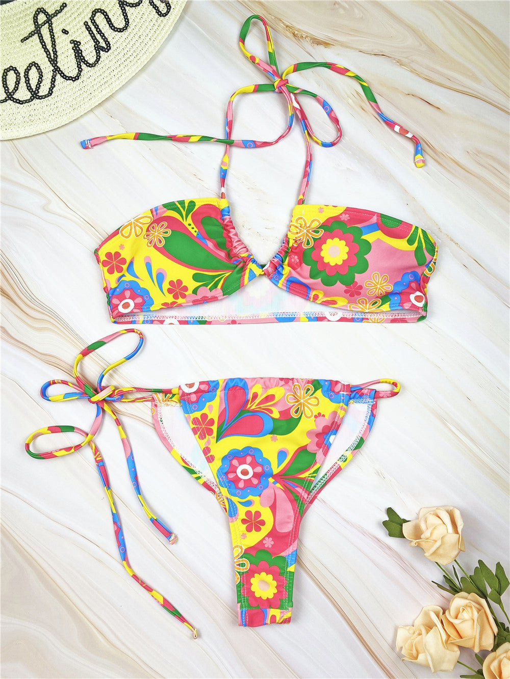 Haut de bikini triangle multicolore pour femme avec motif floral et liens de berg-feldt