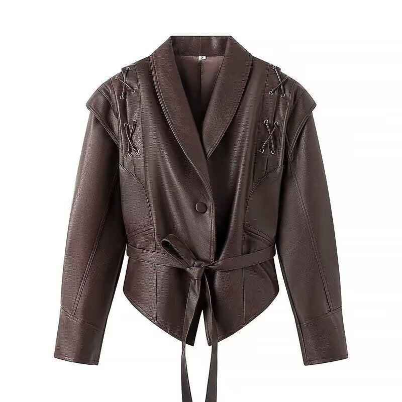 Blouson biker court en similicuir avec boutons décoratifs par berg-feldt