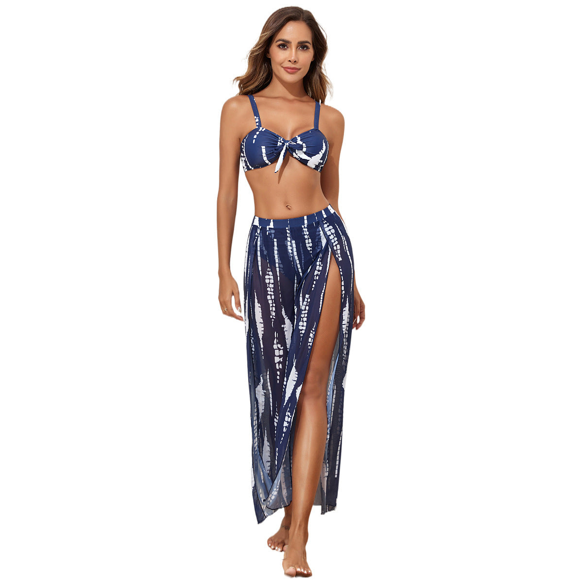 Ensemble de bikini élégant pour femme avec haut cache-cœur et robe de plage transparente par berg-feldt