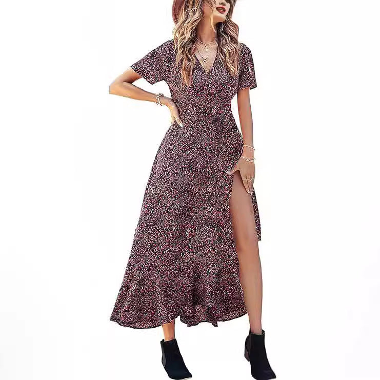 Robe longue élégante pour femme avec col en V et ourlet asymétrique par berg-feldt