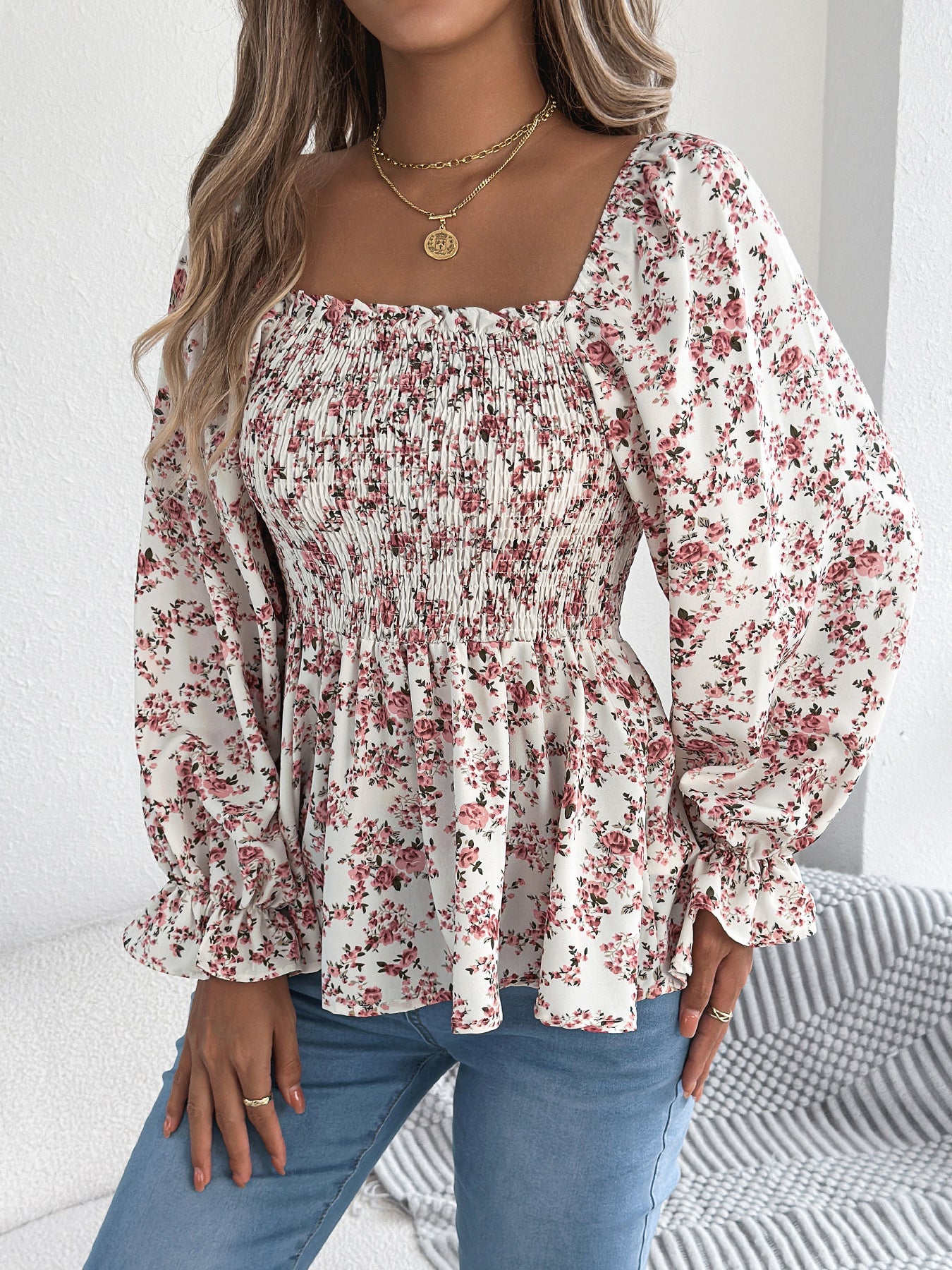 Weite Damenbluse mit Blumenmuster von berg-feldt
