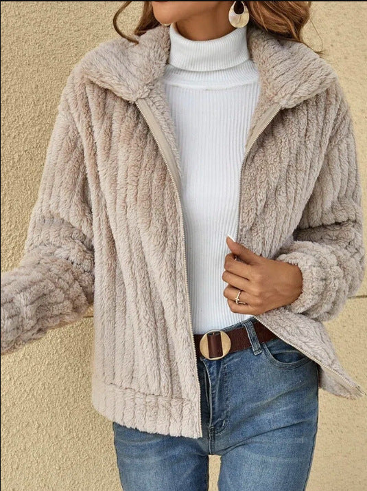 Veste polaire douillette Berg-Feldt pour femme avec col montant et design texturé