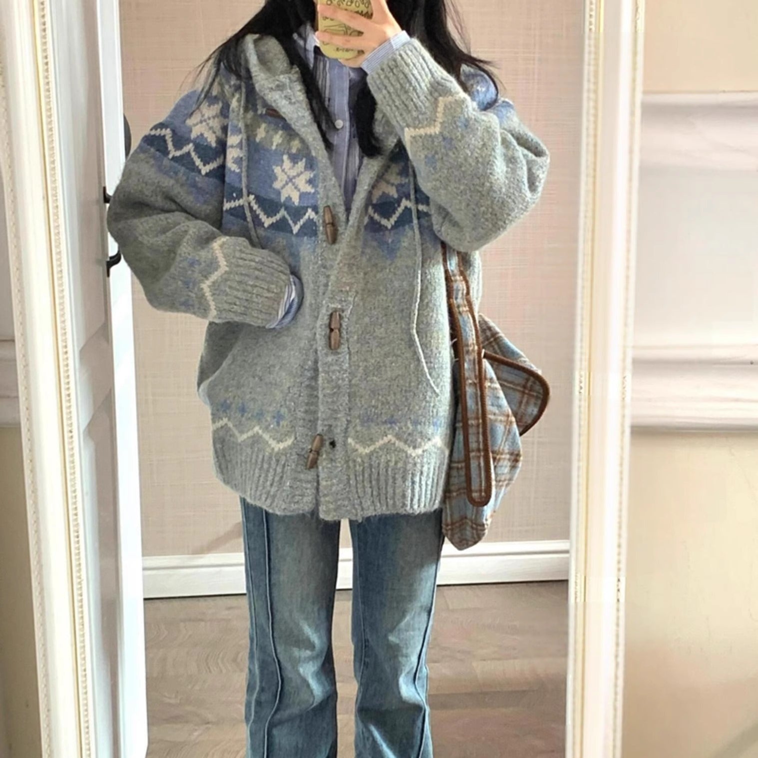 Damen kuschelige Strickjacke mit hohem Kragen und Ornamenten Berg-Feldt - Berg-Feldt