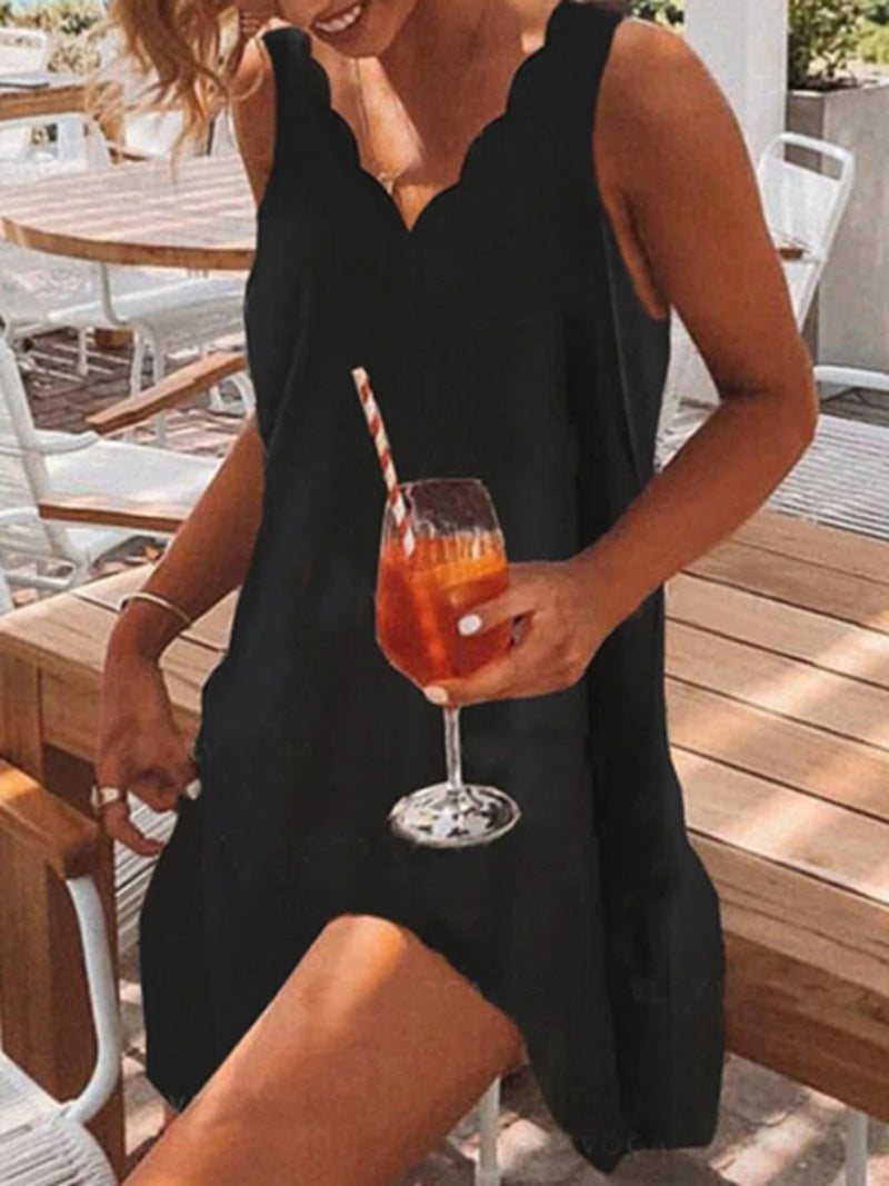 Modisches Damen Freizeitkleid ohne Ärmel mit Wellen-Ausschnitt von Berg-Feldt