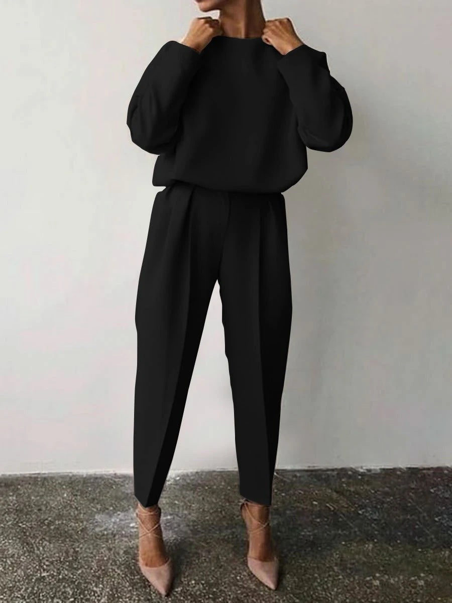 Ensemble décontracté deux pièces pour femme, coupe ample et détails élégants Berg-Feldt