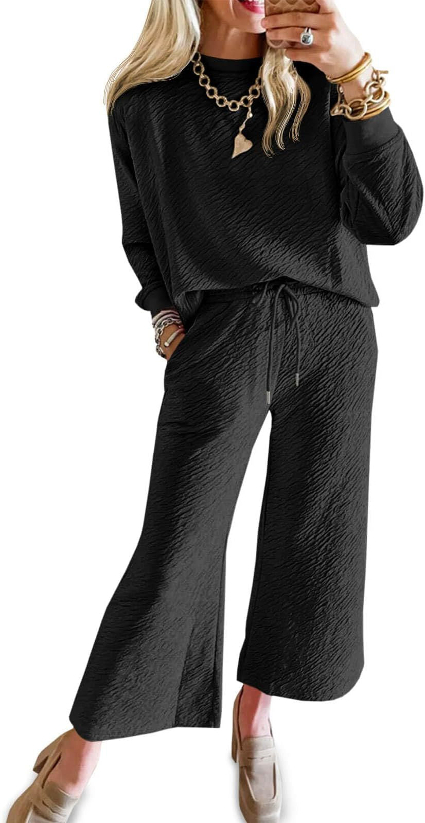Loungewear Set für Damen: Lockerer Schnitt, strukturierter Stoff, elastischer Bund von berg-feldt