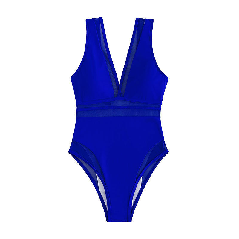 Maillot de bain moderne pour femme avec décolleté plongeant et découpes par berg-feldt
