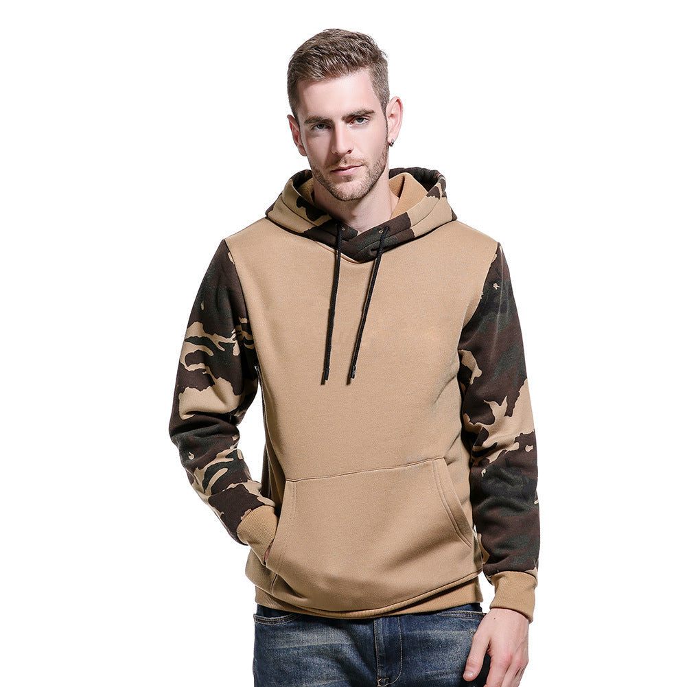 Hoodie homme avec motif camouflage moderne et poches pratiques Berg-Feldt