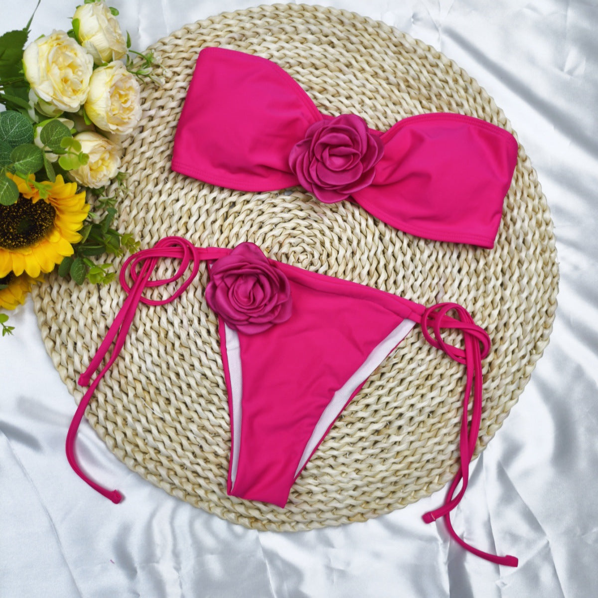 Ensemble bikini pour femme à imprimé floral et détails fantaisie par berg-feldt