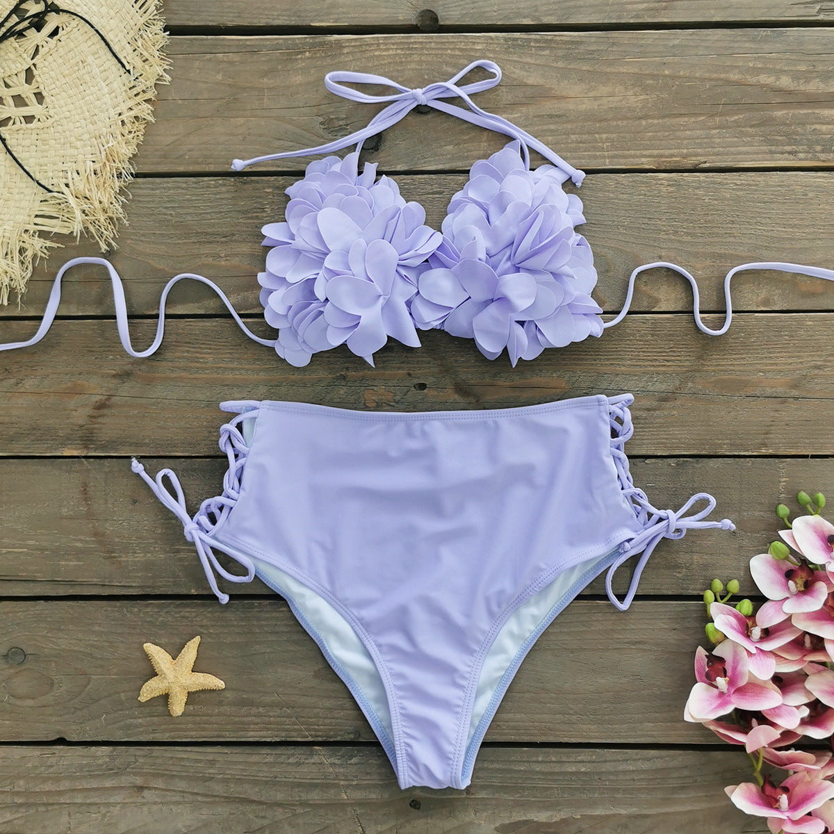 Ensemble de bikini pour femme avec élégantes fleurs en tissu et bretelles réglables de berg-feldt