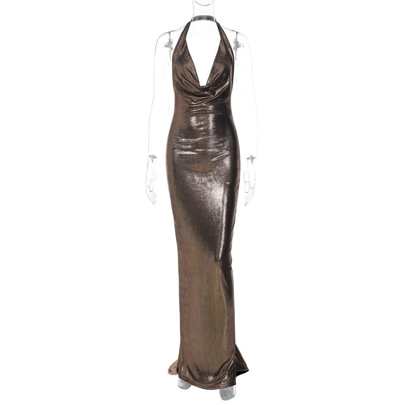 Elegantes Maxikleid für Damen mit tiefem V-Ausschnitt und fließendem Satin von berg-feldt