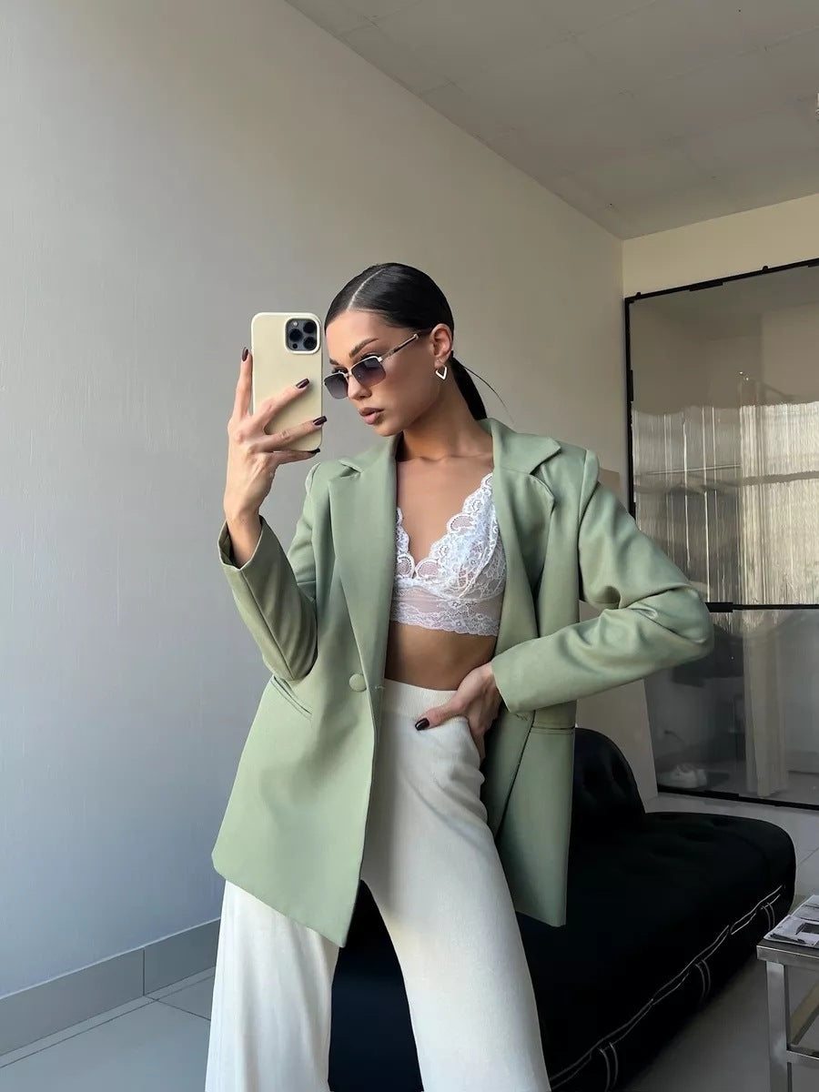 Élégant blazer pour femme à double boutonnage, avec poches et coupe décontractée de berg-feldt