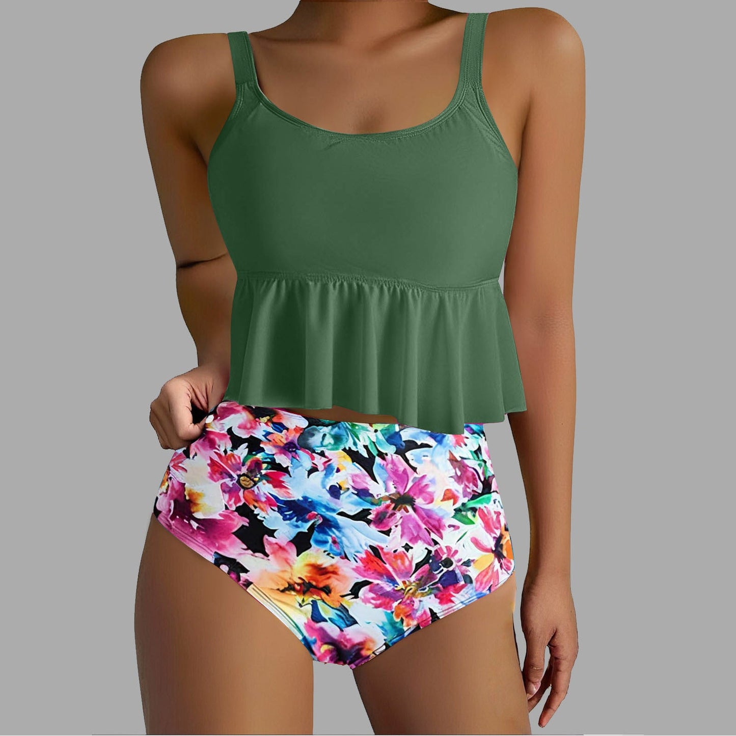 Lässiges Damen Bade-Set mit Rüschensilhouette und hoher Hose von berg-feldt