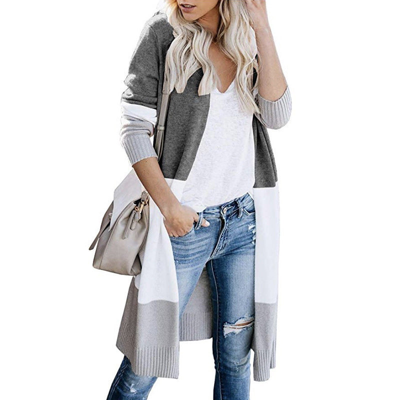 Modischer Damen-Strickmantel mit Farbblock-Design und figurfreundlichem Schnitt von berg-feldt