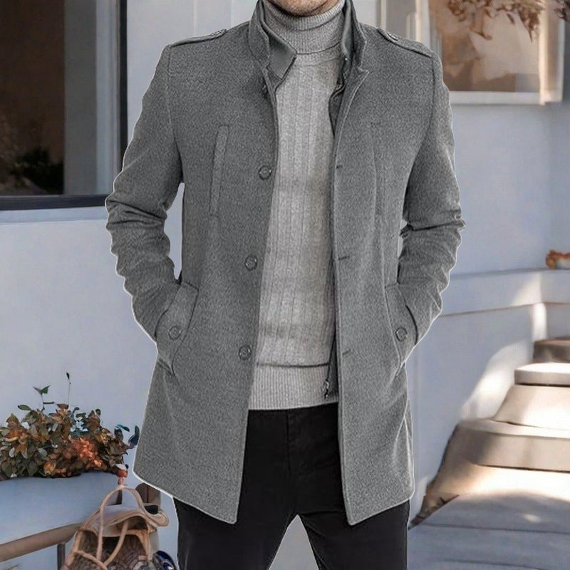 Herren eleganter, mittelschwerer Freizeitmantel mit Stehkragen und seitlichen Taschen Berg-Feldt
