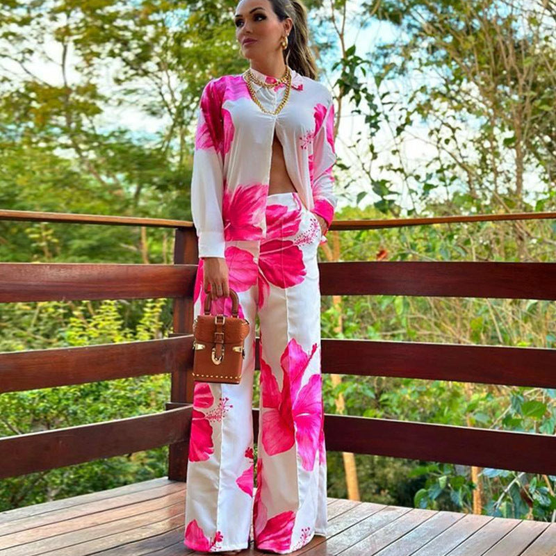 Eleganter Damen Zweiteiler mit Blumenmuster: Jacke und weite Hose