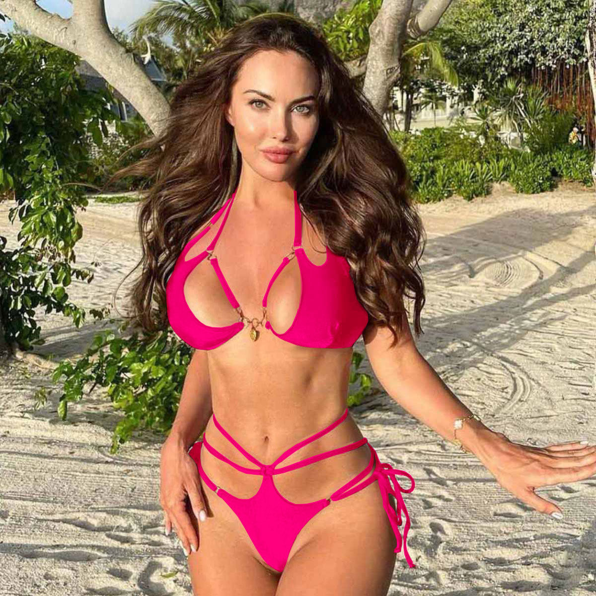 Maillot de bain deux pièces pour femme avec découpes raffinées et bretelles combinées de berg-feldt