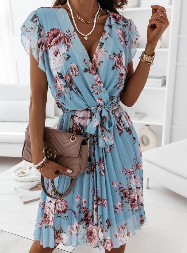 Elegantes Wickelkleid für Damen mit Blumenmuster und Rüschen von berg-feldt