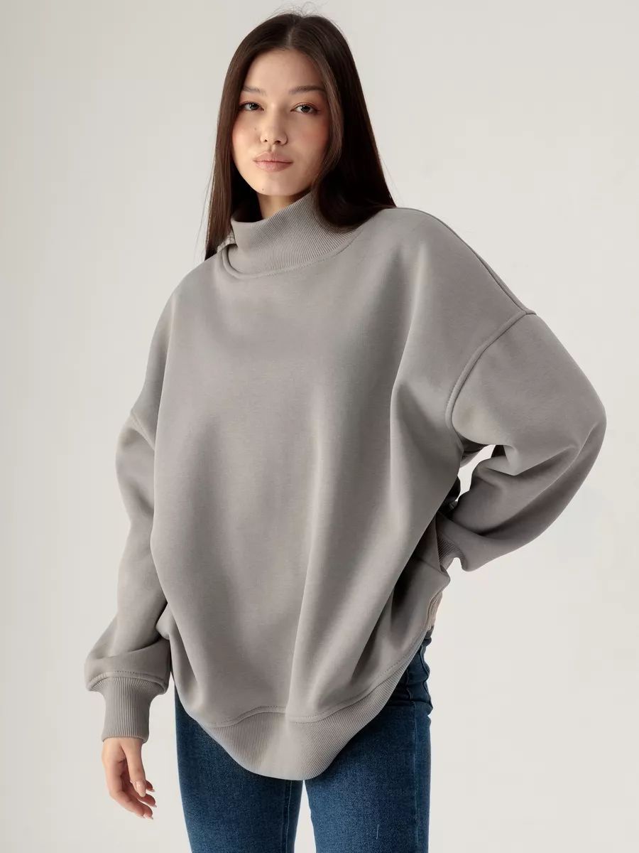 Weicher Damenpullover mit Rollkragen, Oversize-Schnitt und modernem Design von berg-feldt