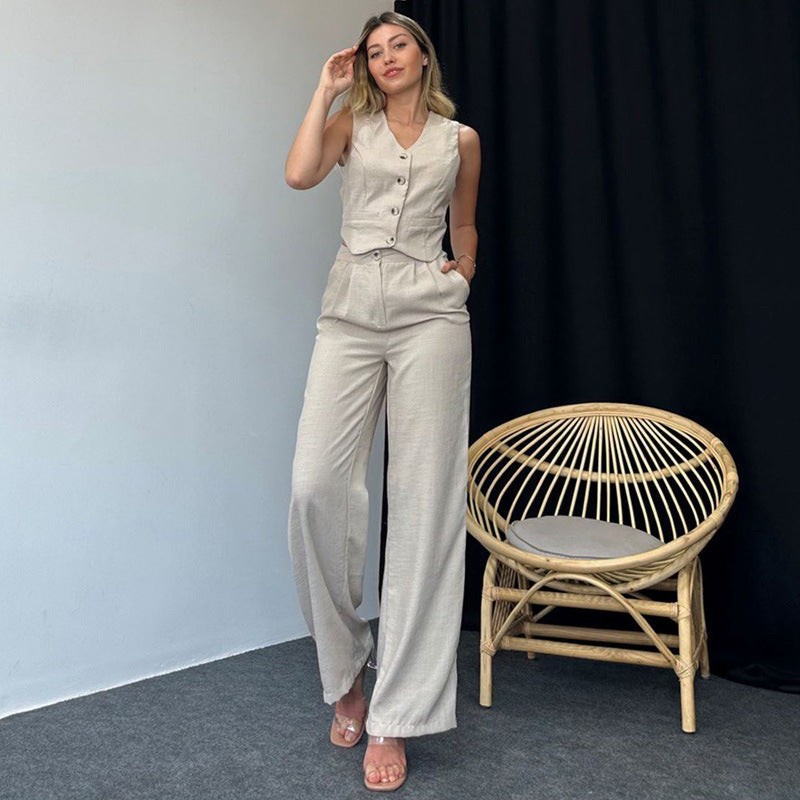 Stilvolles, lässiges Damen-Jumpsuit-Set mit figurbetonter Passform und Knöpfen von berg-feldt