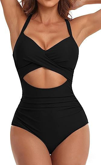 Maillot de bain femme élégant avec coupe séduisante et design cache-cœur de berg-feldt