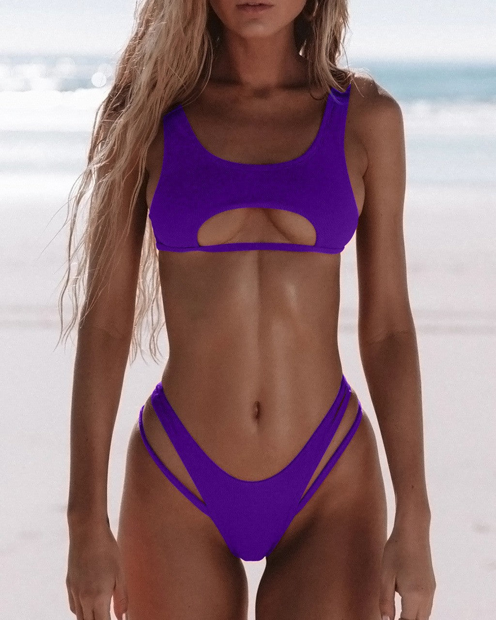 Haut de maillot de bain bikini taille haute à découpes Berg-feldt pour femme