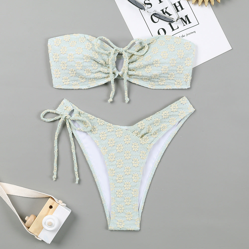 Ensemble de bikini femme Berg-Feldt avec haut bandeau, nœud fantaisie et coupe haute