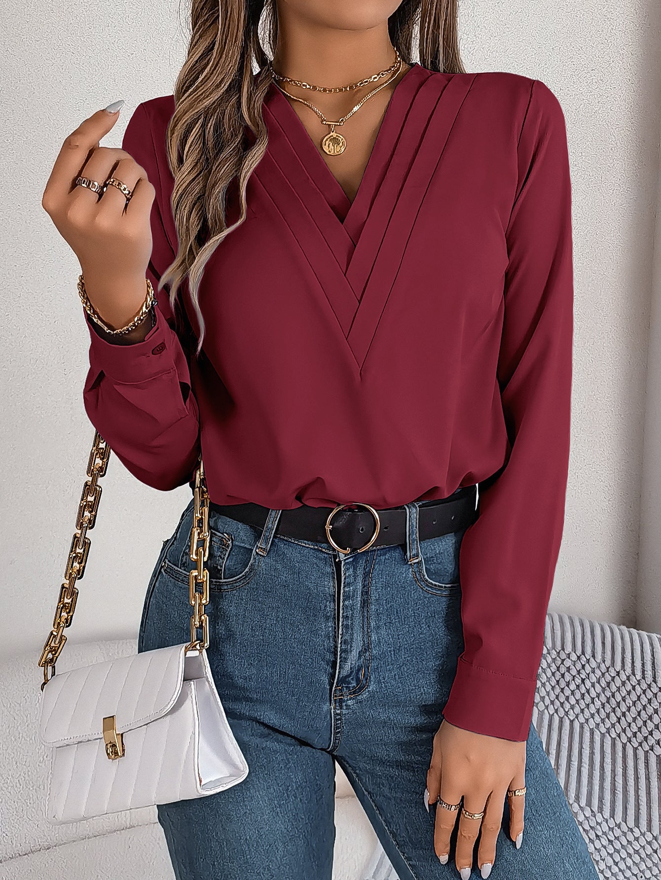 Chemise élégante en V plissée pour femme par berg-feldt