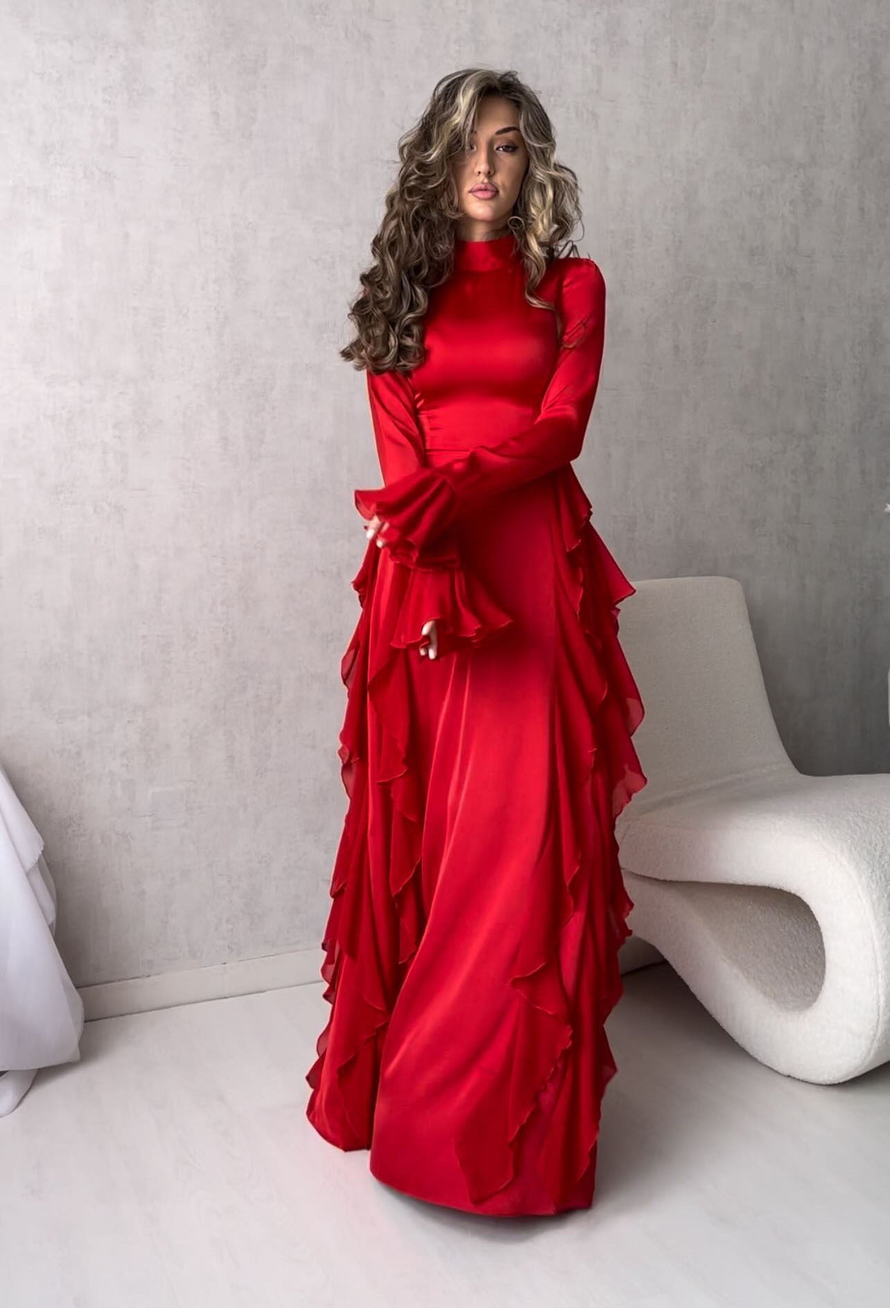 Robe longue élégante pour femme avec volants et manches longues Berg-Feldt