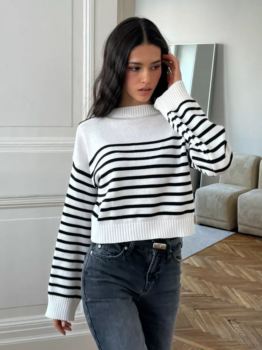 Weit geschnittener Damenpullover mit modischem Streifendesign von berg-feldt