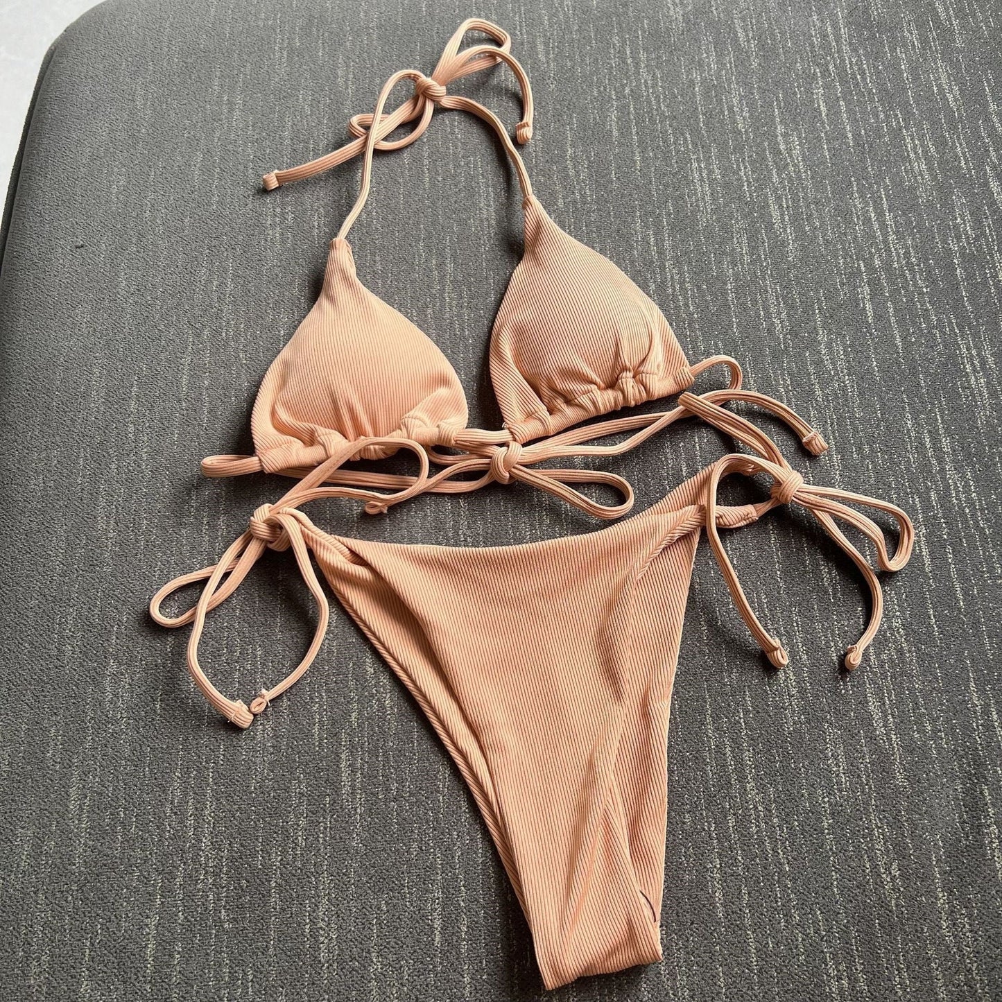 Ensemble de bikini pour femme Berg-Feldt : coupe triangle, bretelles réglables, évacue l'humidité