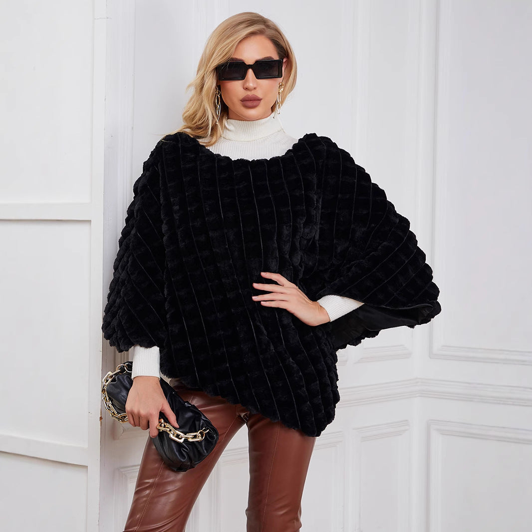 Damen Flauschiger Kunstpelzponcho mit strukturiertem Design und weichem Innenfutter Berg-Feldt - Berg-Feldt