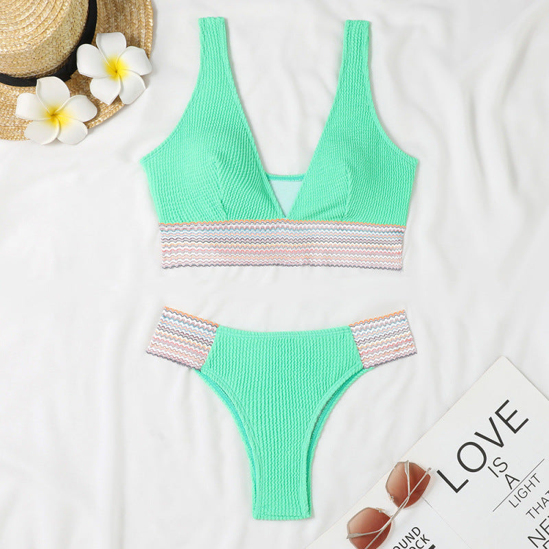 Ensemble bikini femme berg-feldt avec décolleté plongeant et côtes texturées