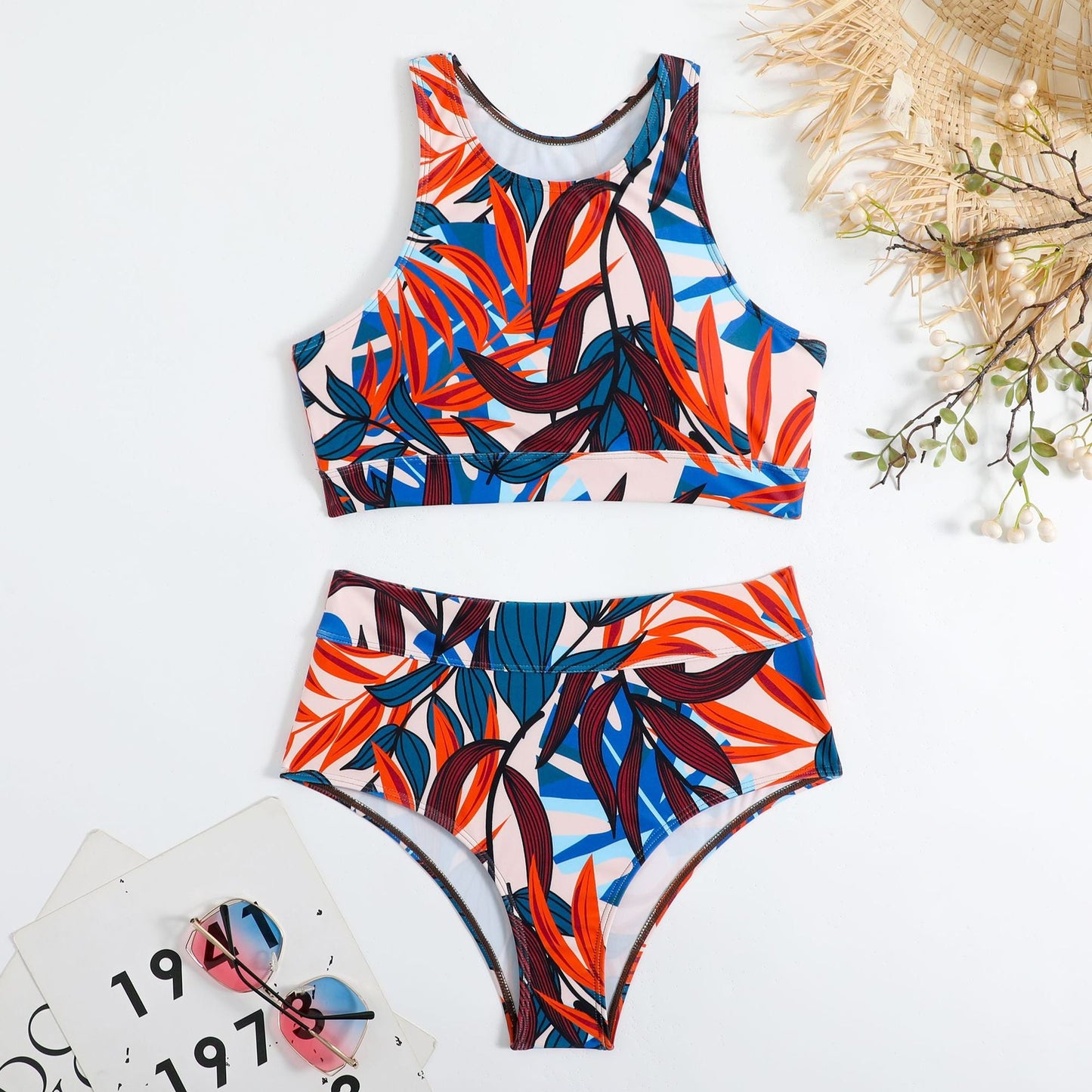 Sportlicher Damen-Bikini mit hohem Bund und bequemem Oberteil von berg-feldt