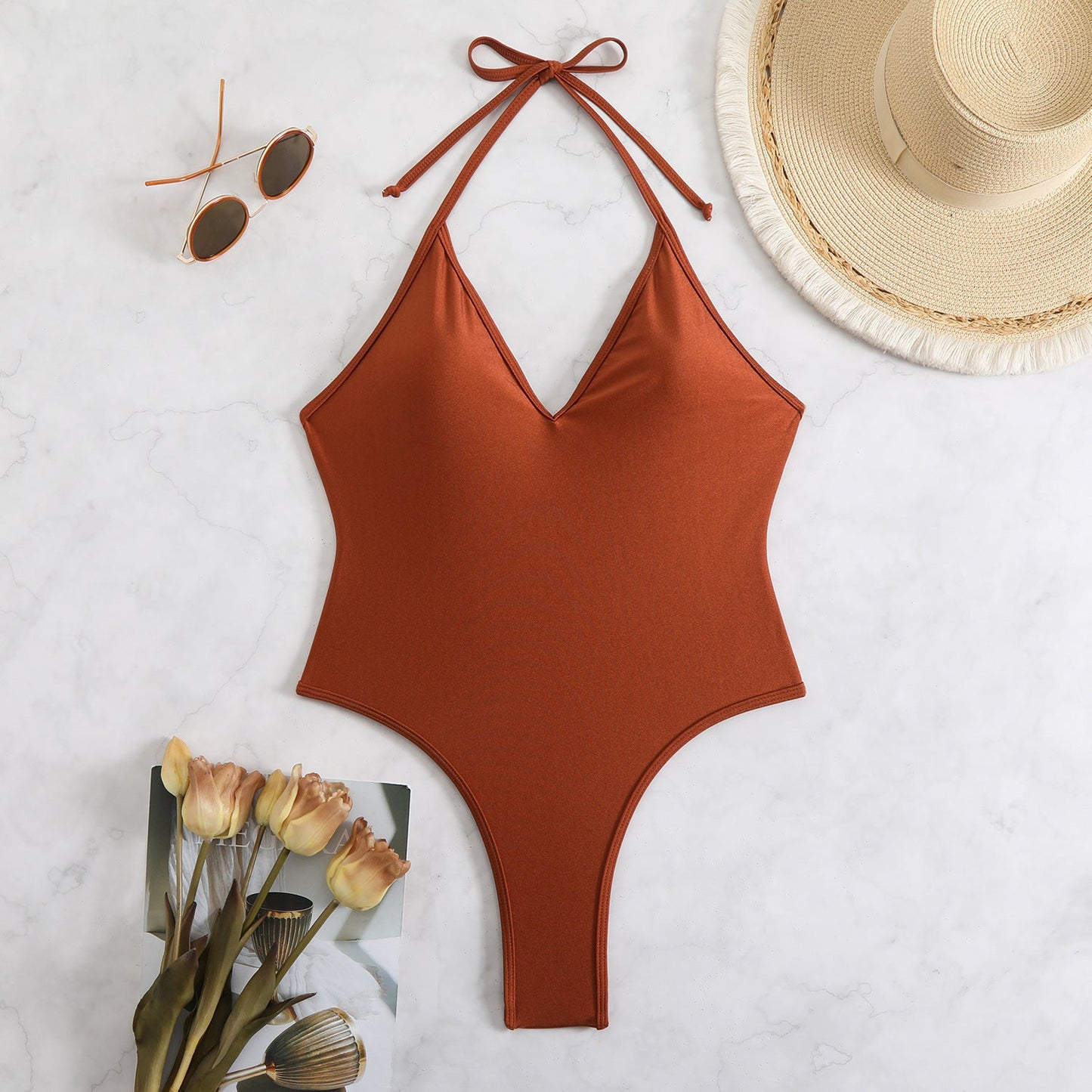 Maillot de bain femme polyvalent avec décolleté en V profond et liens à nouer berg-feldt